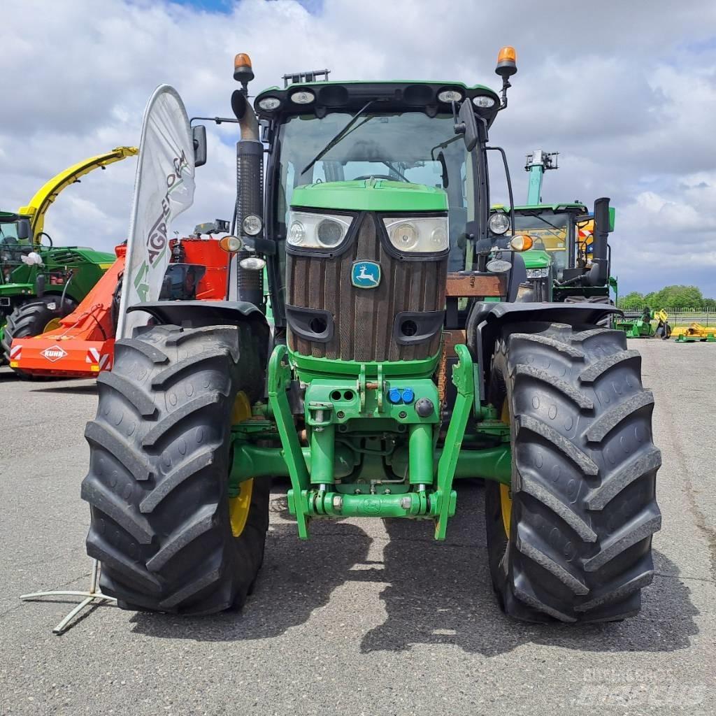John Deere 6210 R Traktorit