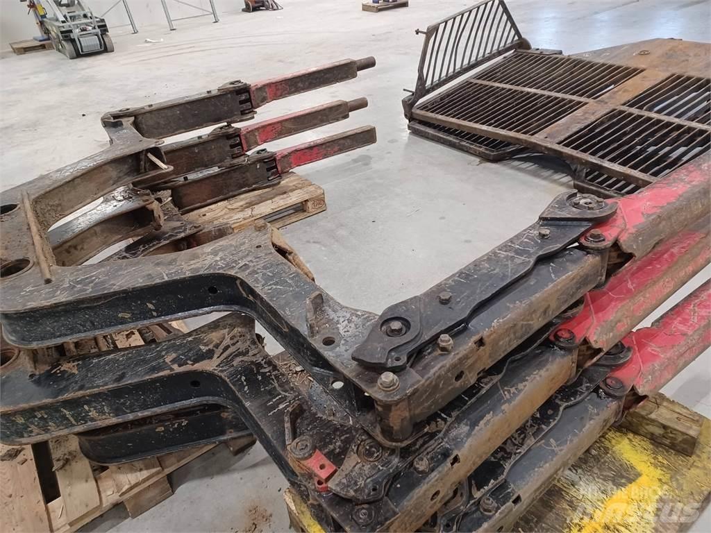 Komatsu 890.3 Muut