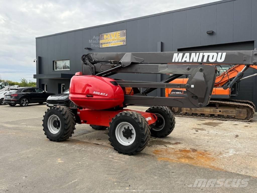 Manitou ATJ 200 Teleskooppipuominostimet