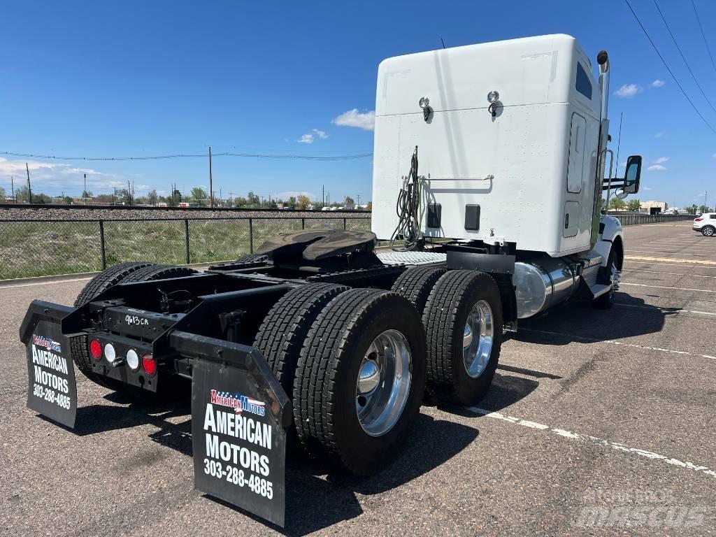 Kenworth T 880 Vetopöytäautot