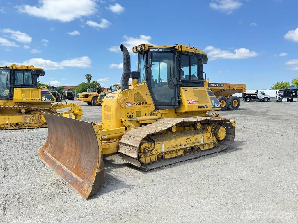 Komatsu D51PXi-24 Telaketjupuskutraktorit