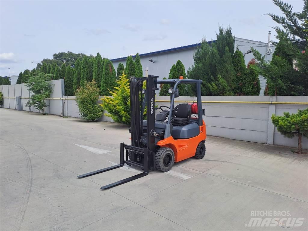 Toyota 7FGF15 Nestekaasutrukit