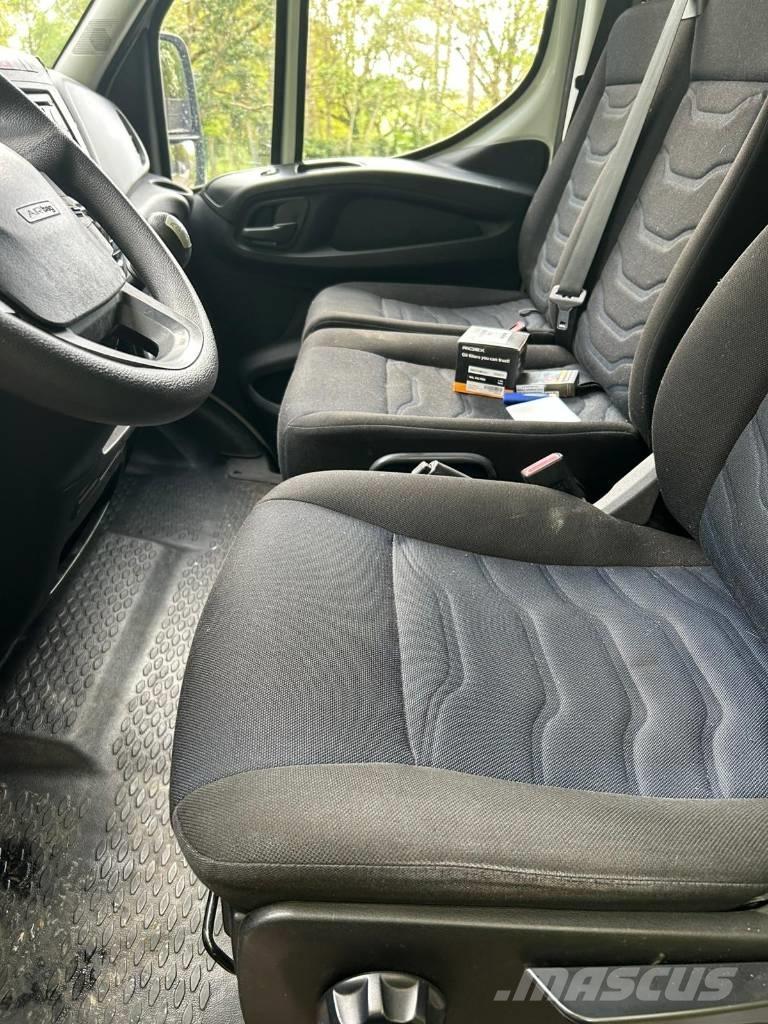 Iveco Daily 35C16 Jakeluautot