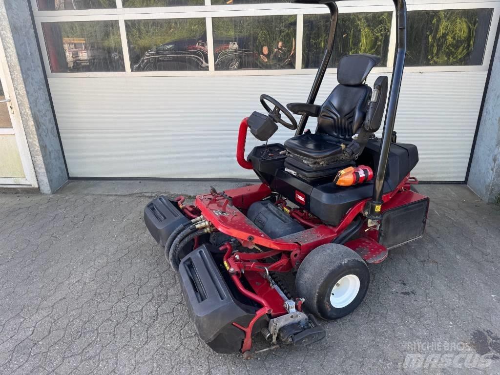 Toro 3250D Greenikoneet