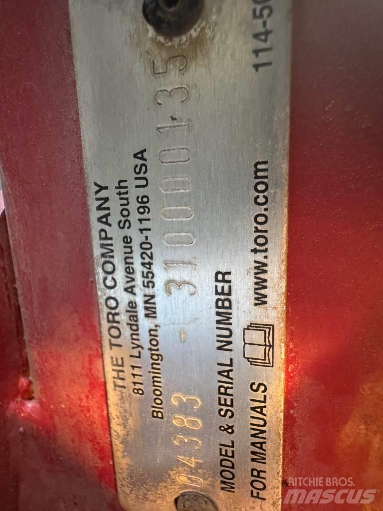 Toro 3250D Greenikoneet