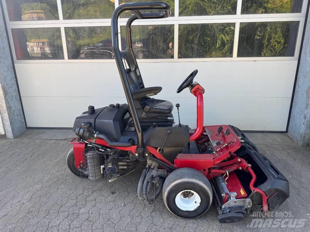 Toro 3250D Greenikoneet