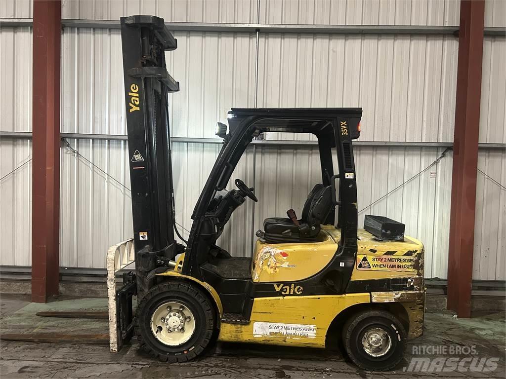 Yale GDP35VX Dieseltrukit