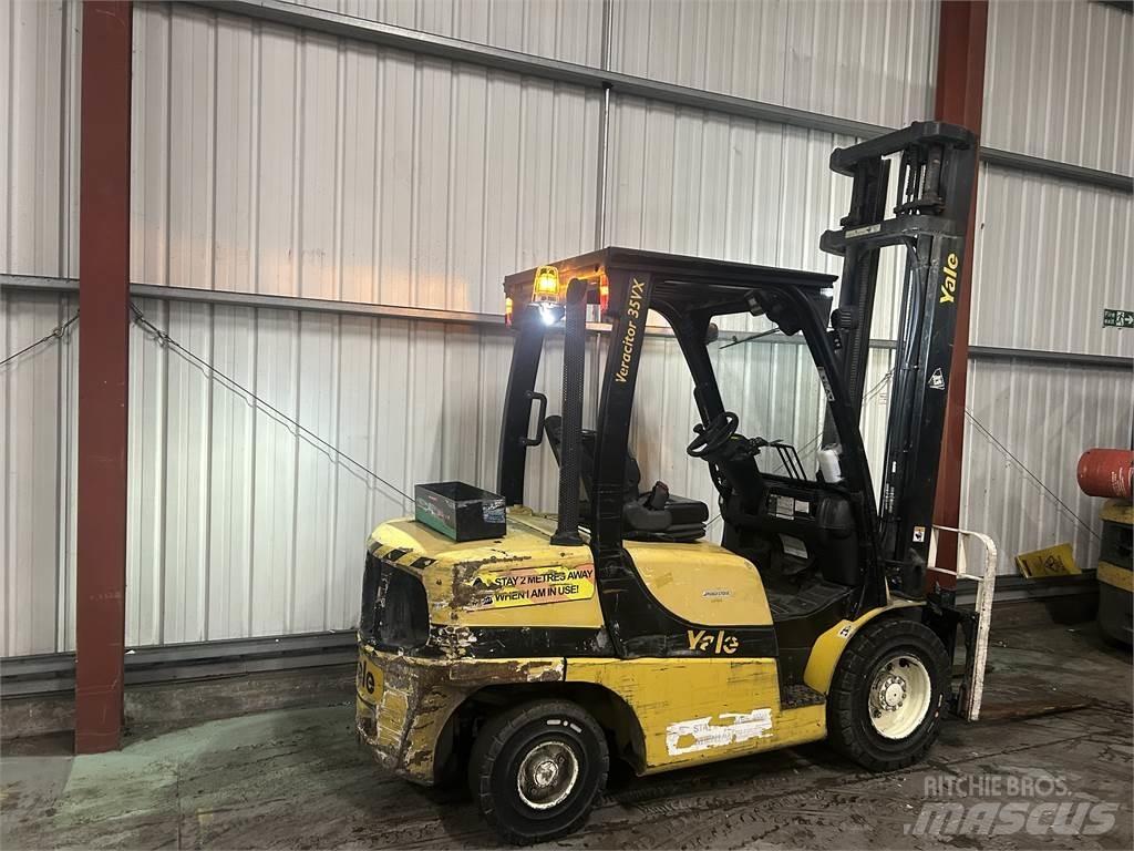 Yale GDP35VX Dieseltrukit