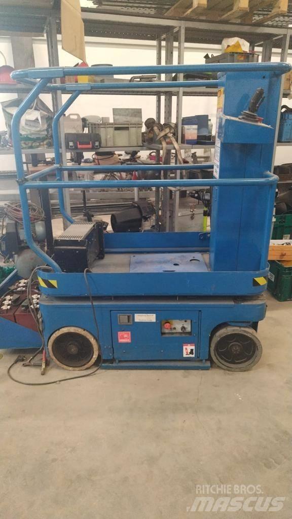 UpRight TM12 Saksilavat