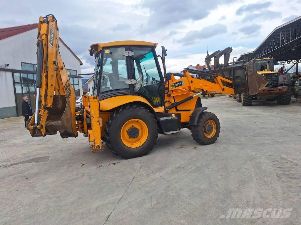 JCB 3CX Kaivurikuormaajat