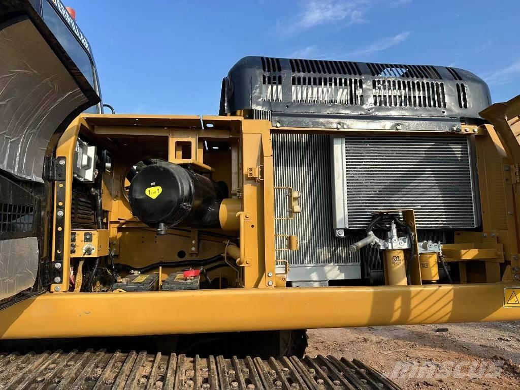 CAT 330 D L Telakaivukoneet