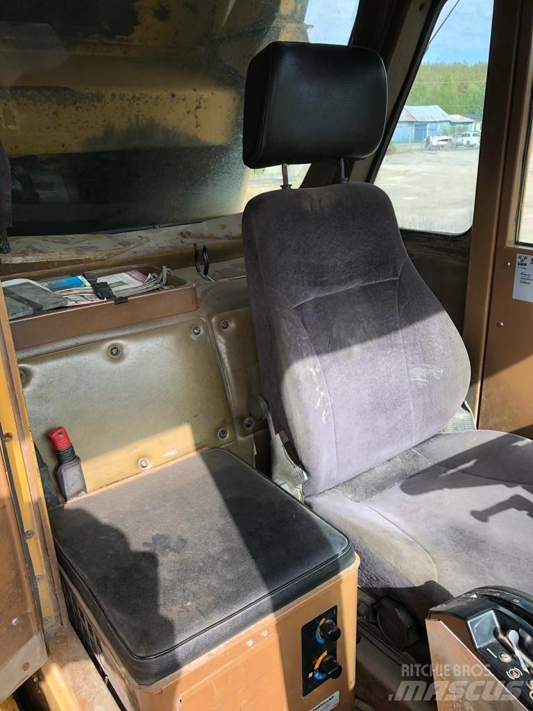 CAT 773 B Maansiirtoautot