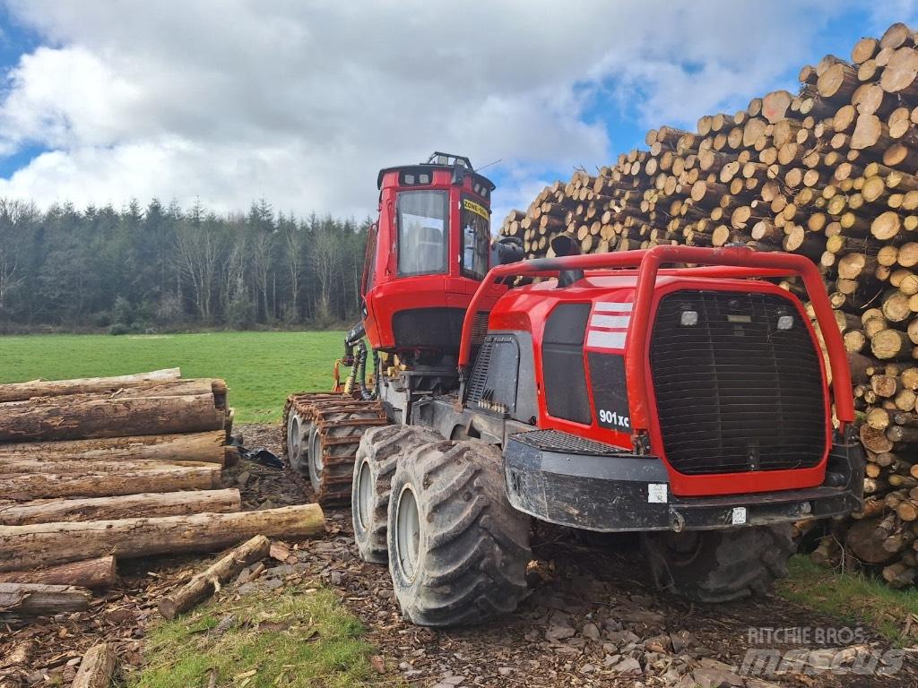 Komatsu 901 XC Harvesterit