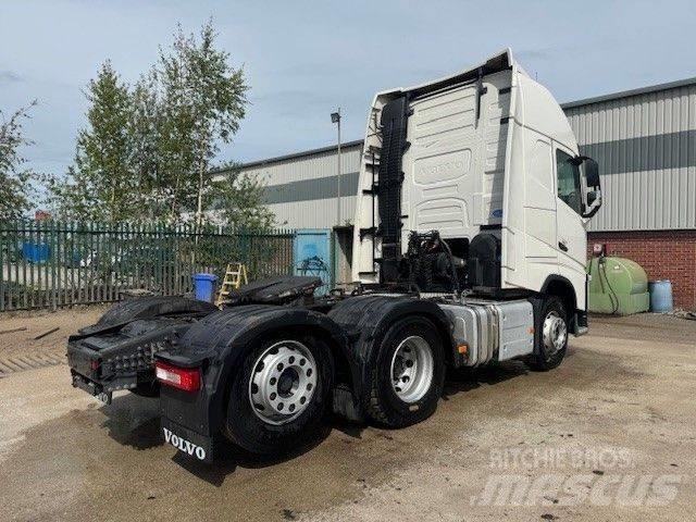 Volvo FH500 G/T XL Vetopöytäautot