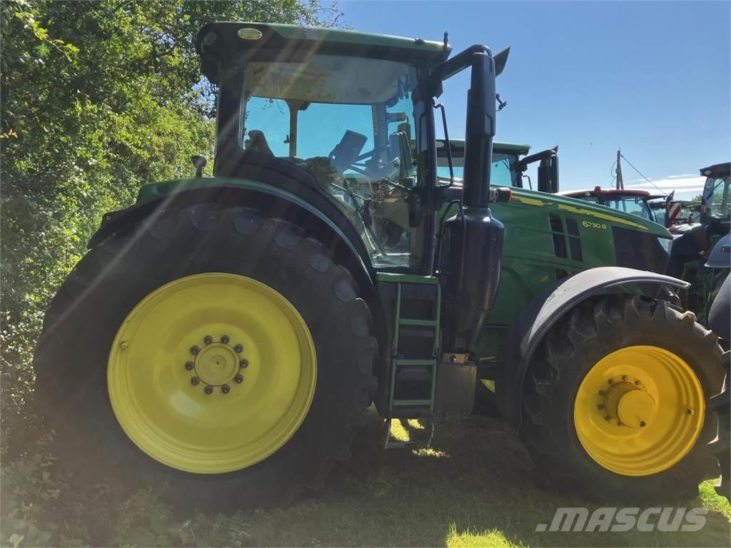 John Deere 6230R Traktorit