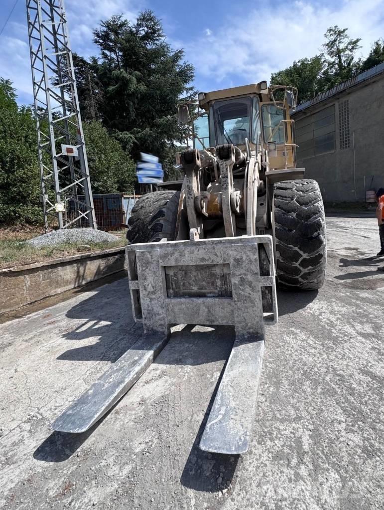 CAT 980 F Pyöräkuormaajat