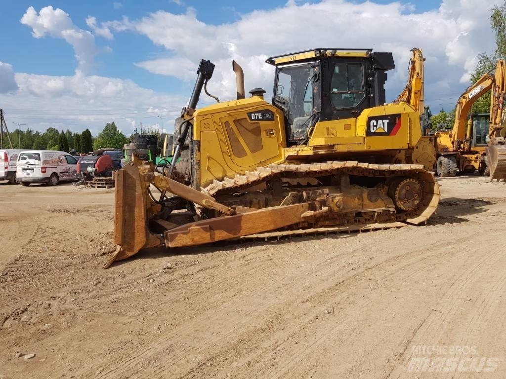 CAT D 7 E LGP Telaketjupuskutraktorit