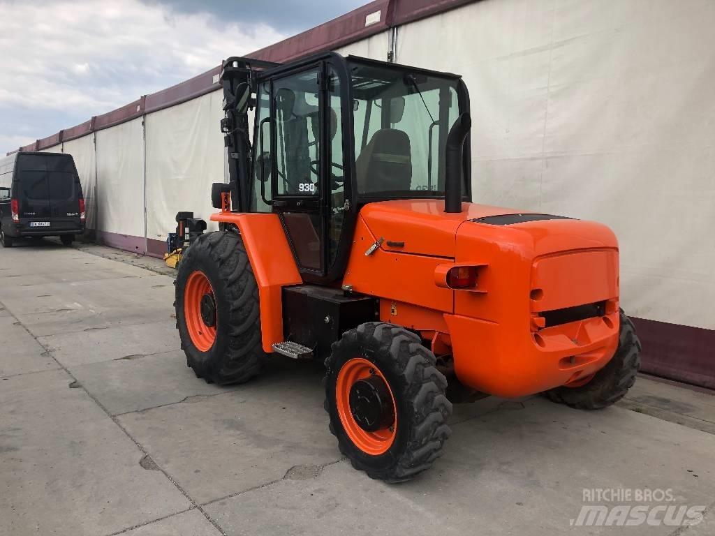 JCB 930-4 Maastotrukit