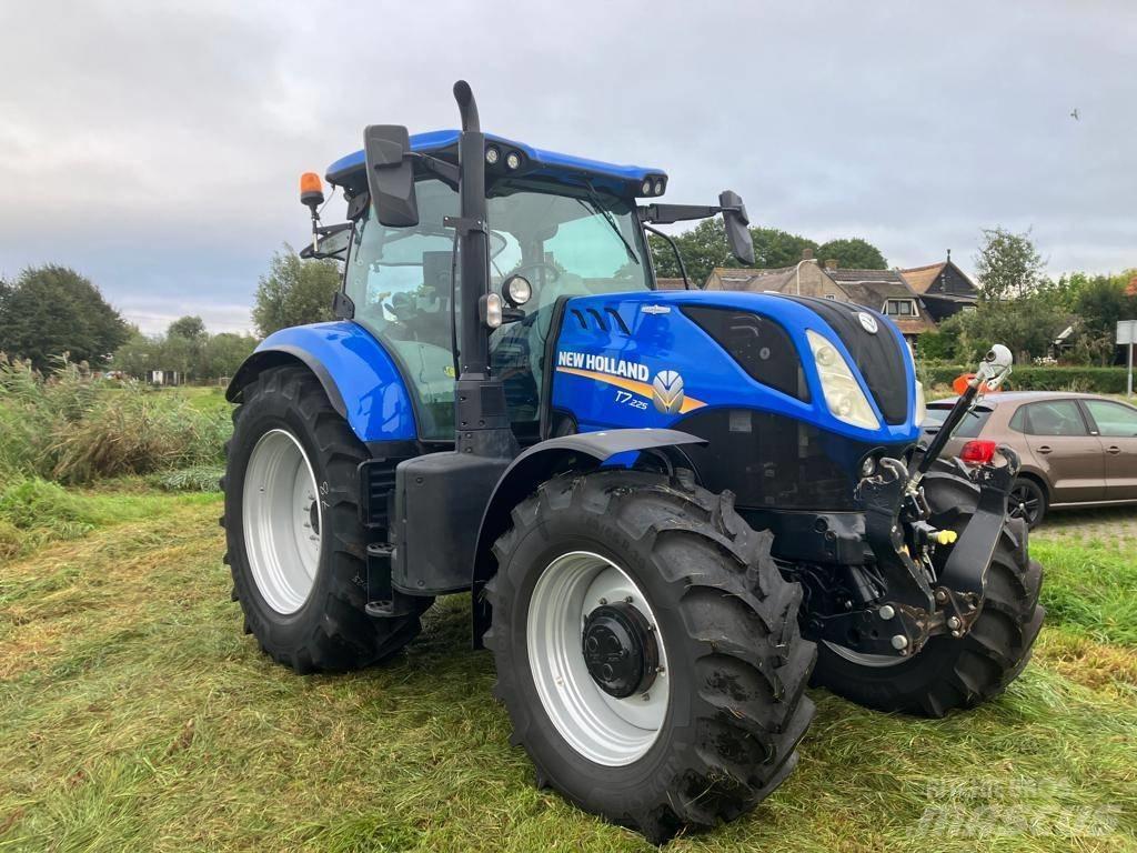 New Holland T7.225 Traktorit