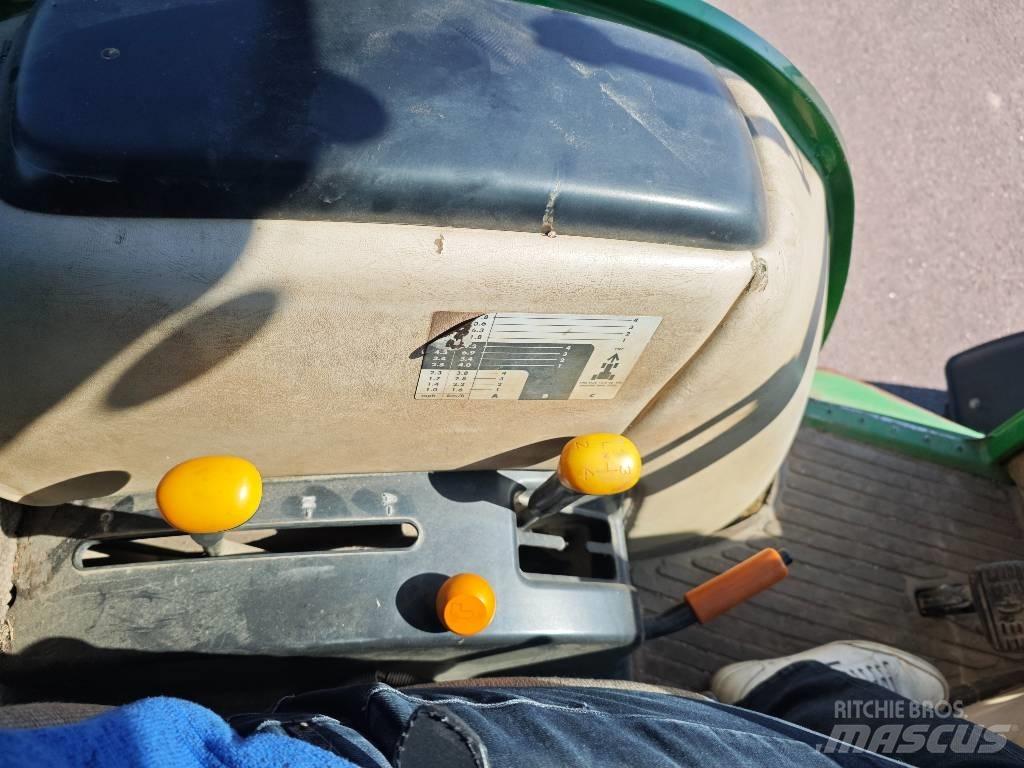 John Deere 4520 Taajamatraktorit