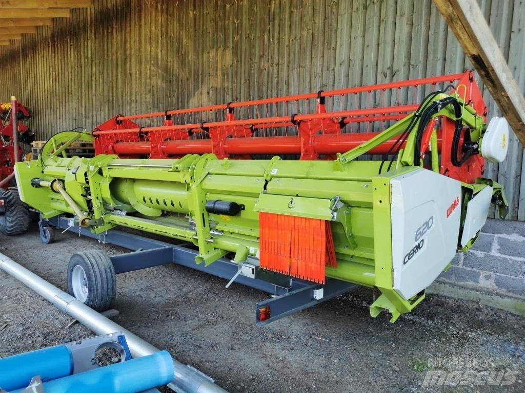 CLAAS Tucano 420 Leikkuupuimurit