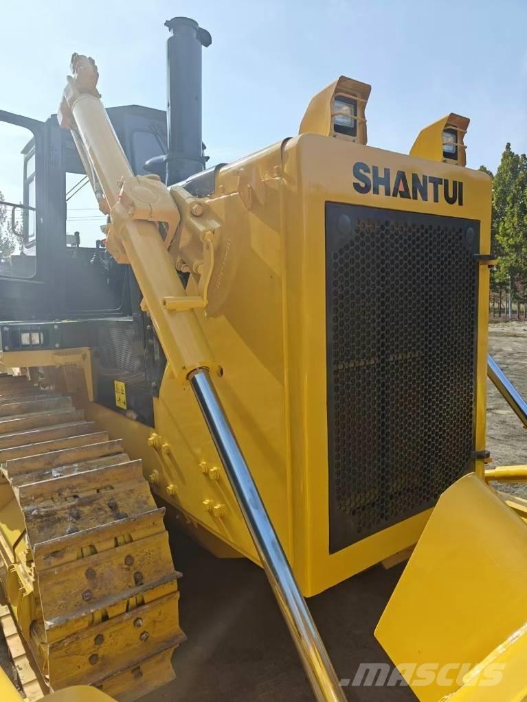 Shantui SD 32 Telaketjupuskutraktorit