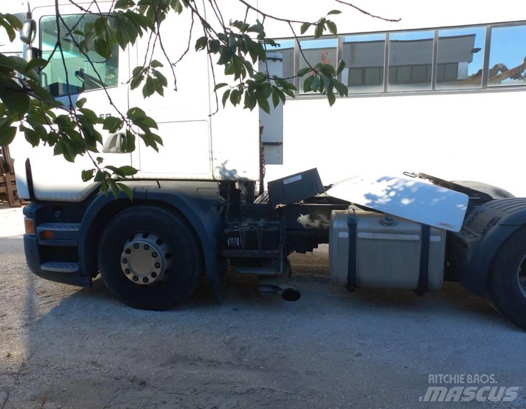 Scania 440 Vetopöytäautot