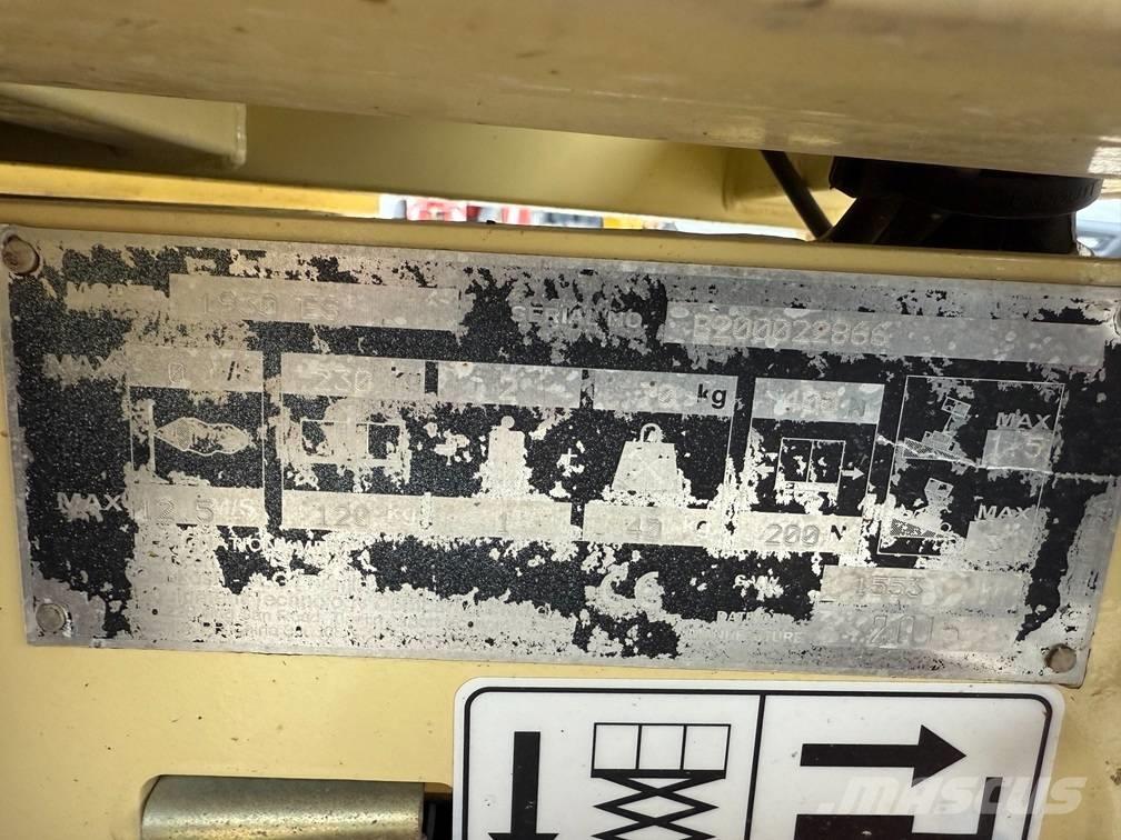 JLG 1930 ES Saksilavat