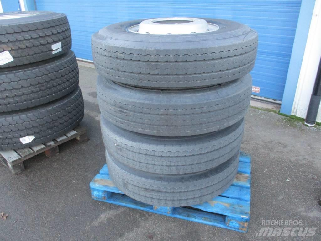 Michelin XZA 12x22,5 Renkaat ja vanteet