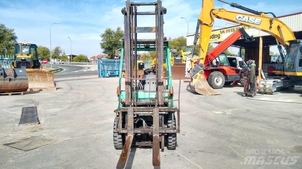 Mitsubishi FD 25 N Dieseltrukit