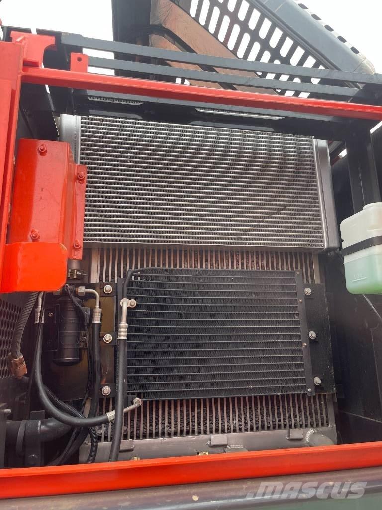 Doosan DX225LCA Telakaivukoneet