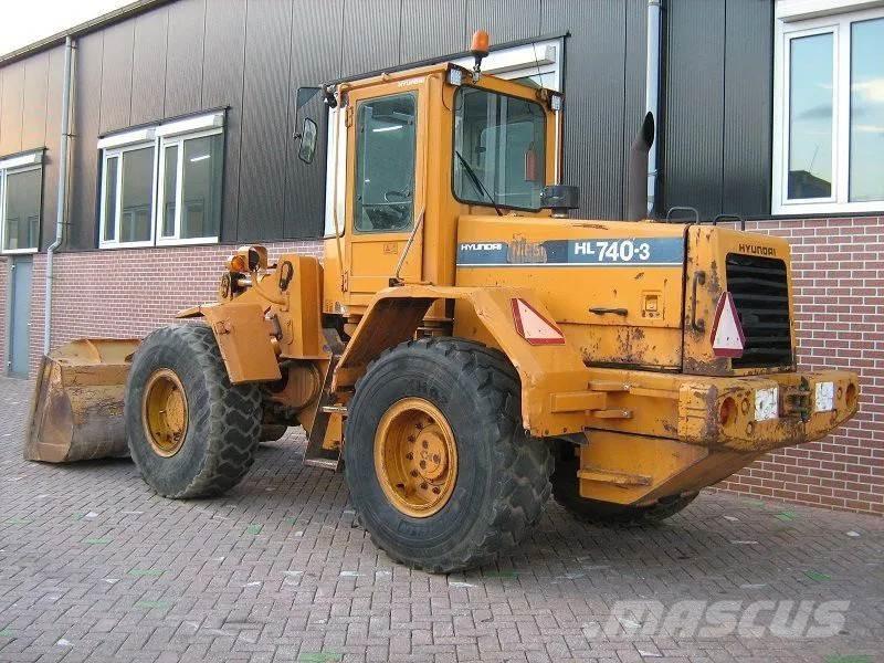 Hyundai HL740-3 Pyöräkuormaajat