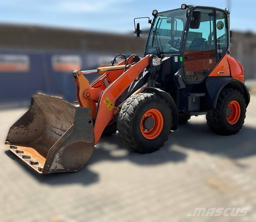 Komatsu WA 80-6 Pyöräkuormaajat