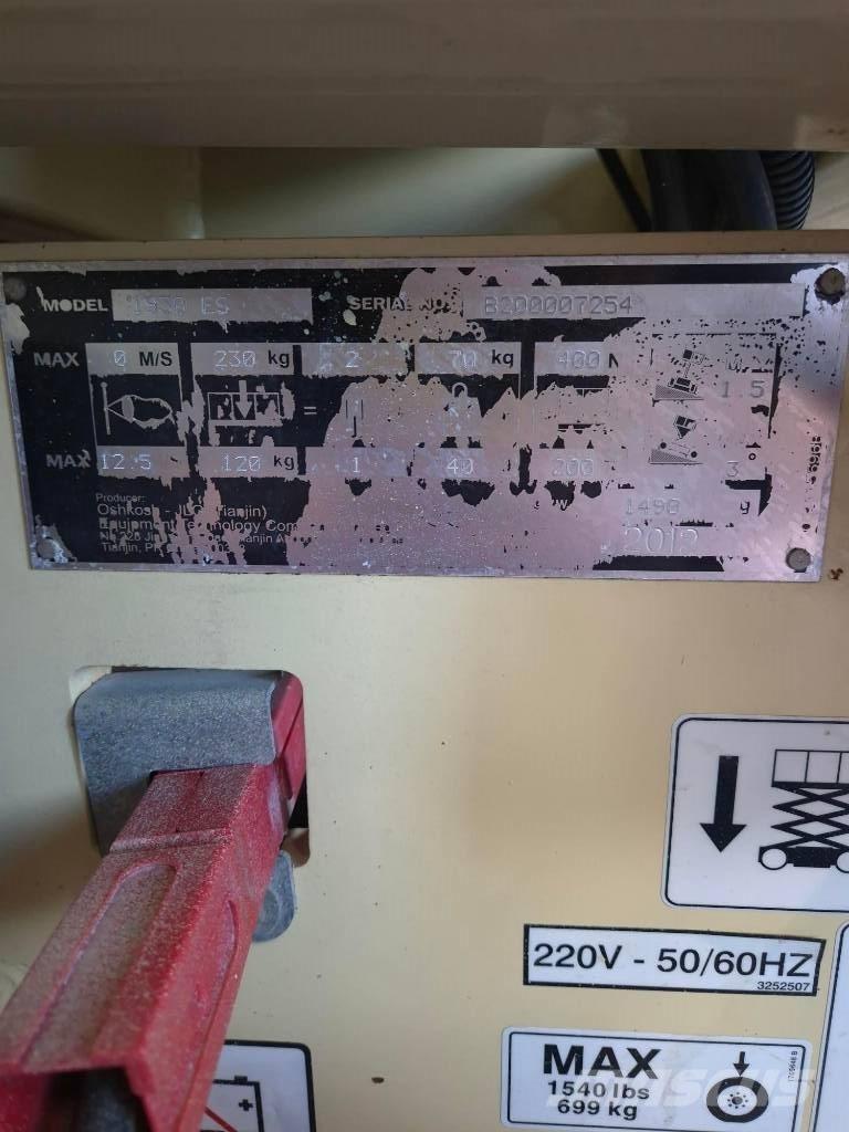 JLG 1930 ES Saksilavat