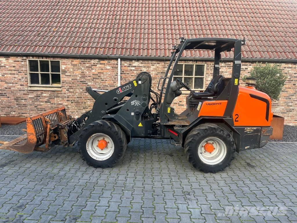GiANT V 6004 T Pienkuormaajat