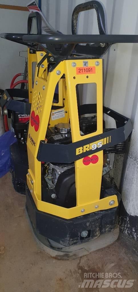 Bomag BP 95 Tärylevyt