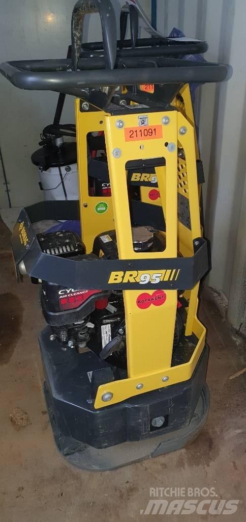 Bomag BP 95 Tärylevyt