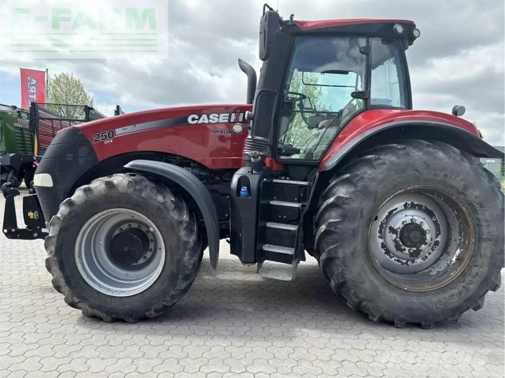Case IH cvx 310 Traktorit
