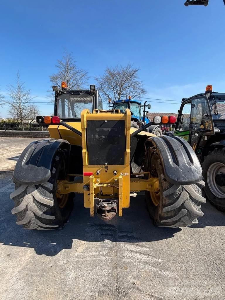CAT TH330B Maatalouskurottajat