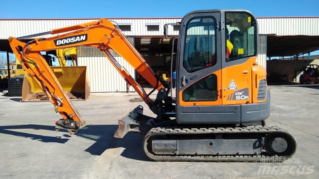 Doosan DX 60 R Minikaivukoneet < 7t