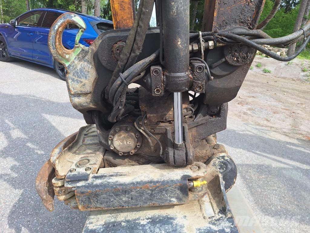 JCB JZ 140 LC Telakaivukoneet