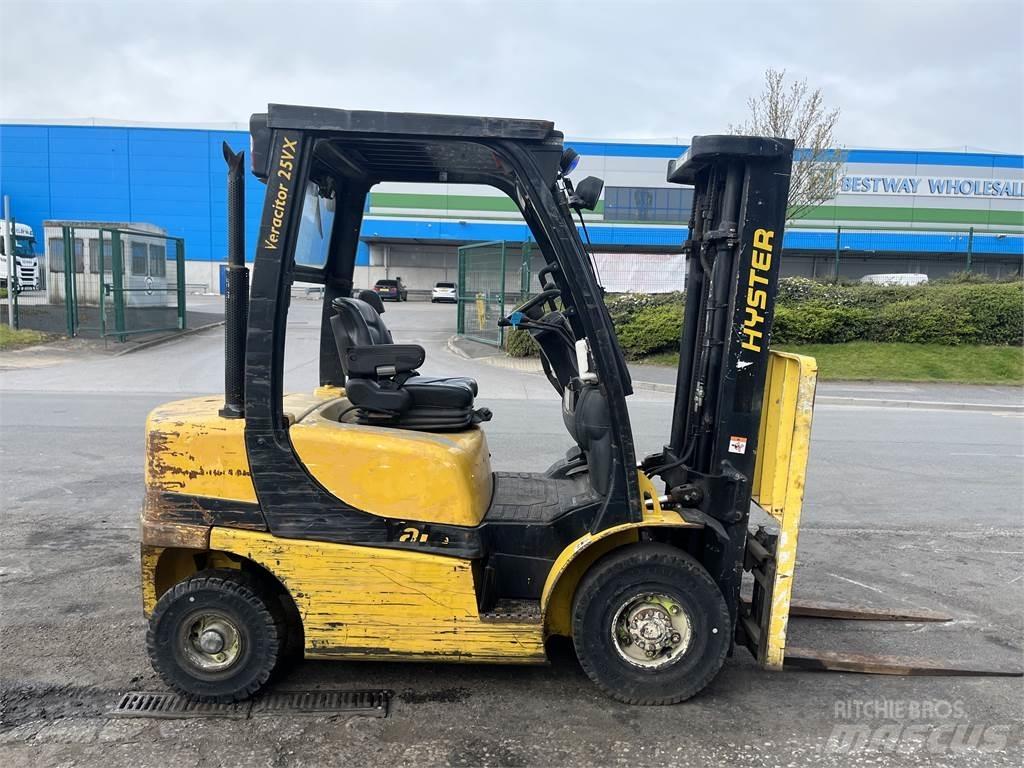 Yale GDP25VX Dieseltrukit