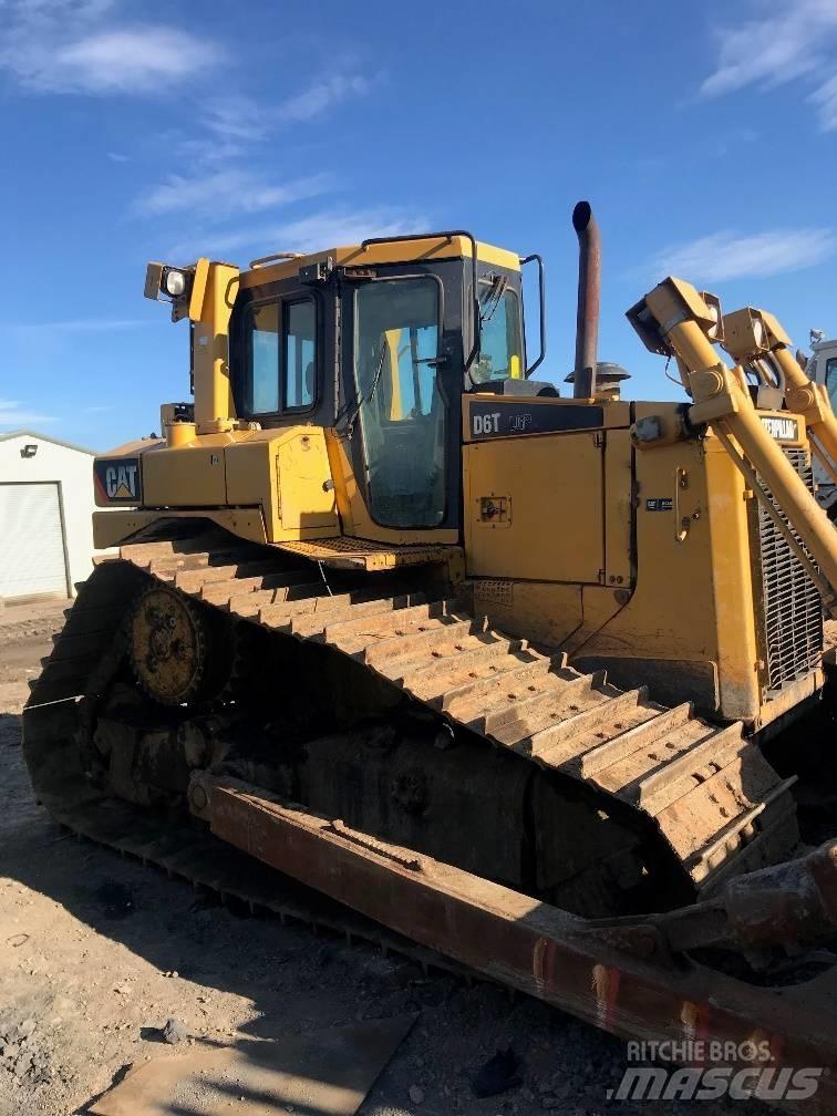 CAT D6T LGP Telaketjupuskutraktorit