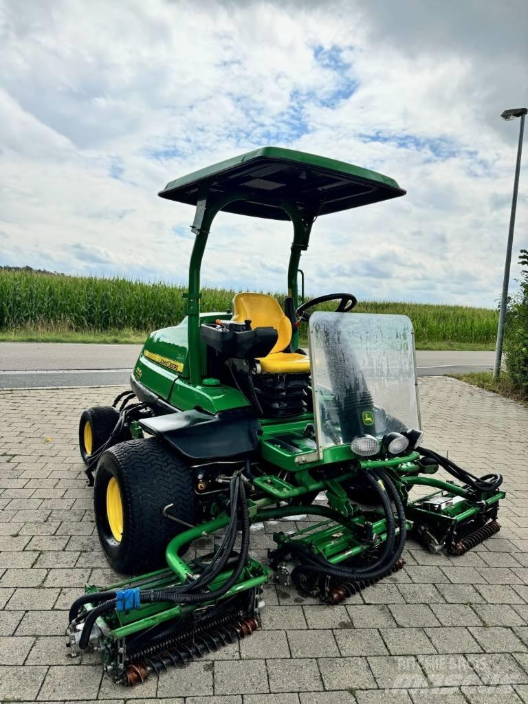 John Deere 8700 A Väyläleikkuri