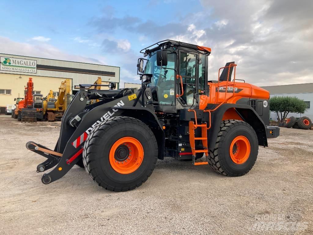 Develon DL 320-7 Pyöräkuormaajat