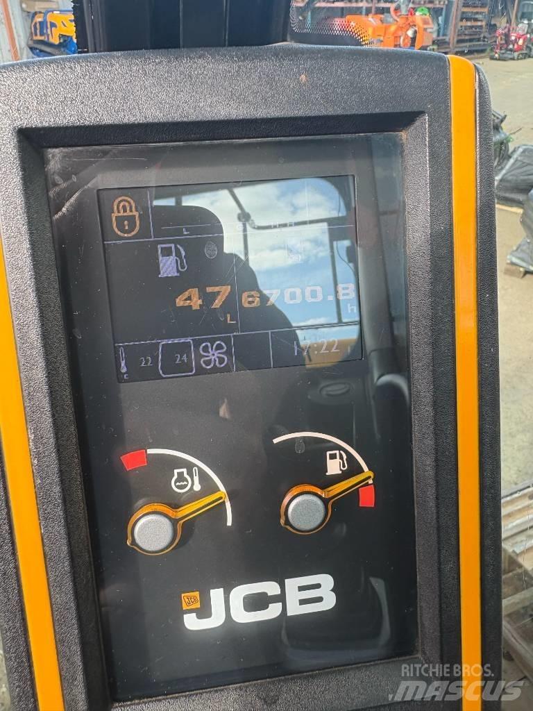 JCB JS 130 LC Telakaivukoneet