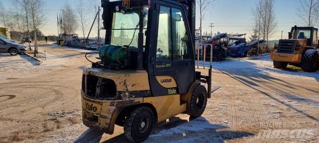 Yale GLP030VX Nestekaasutrukit