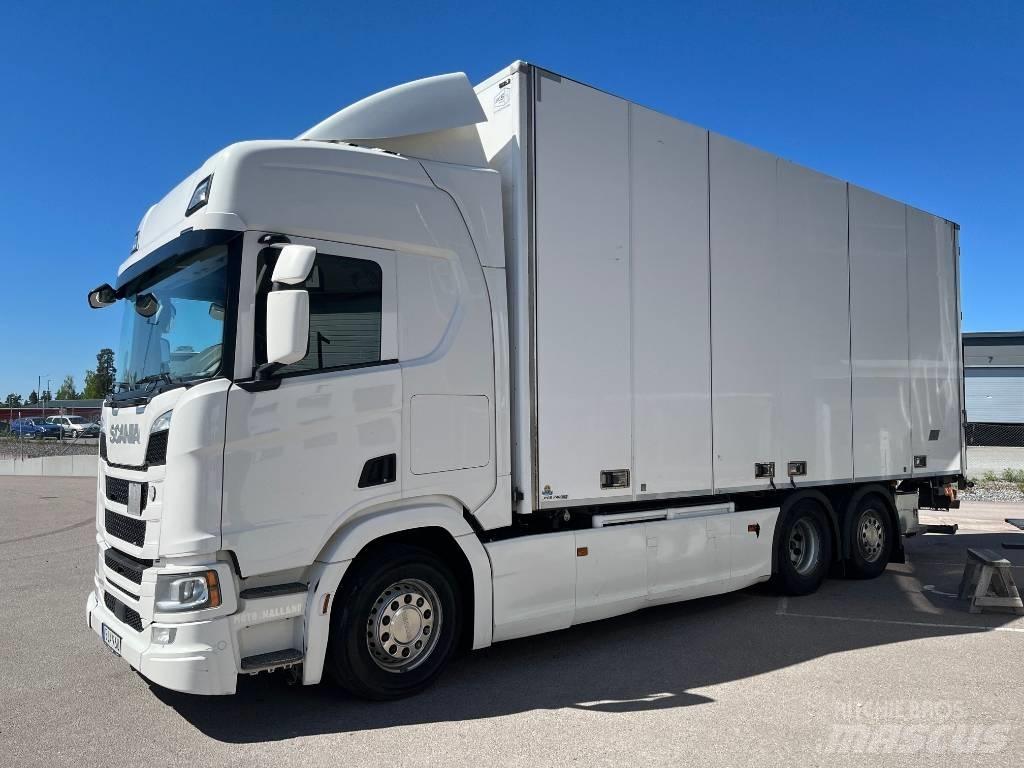 Scania R450B6X2*4NB Kylmä-/Lämpökori kuorma-autot