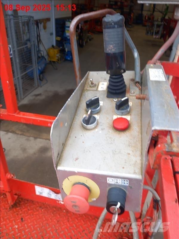 SkyJack SJ 8841 RT Saksilavat