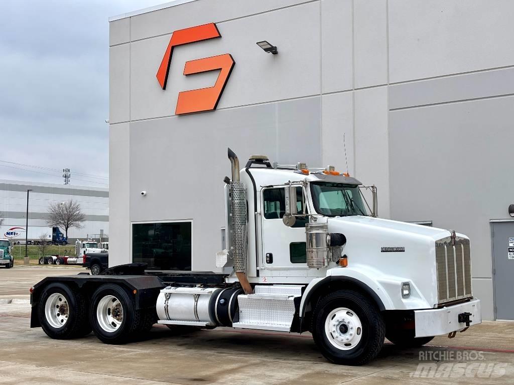 Kenworth T 800 Vetopöytäautot